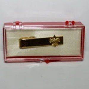 Boy Scout Tie Tac Gold Colored With Scout Symbol In Plastic Case Collectible